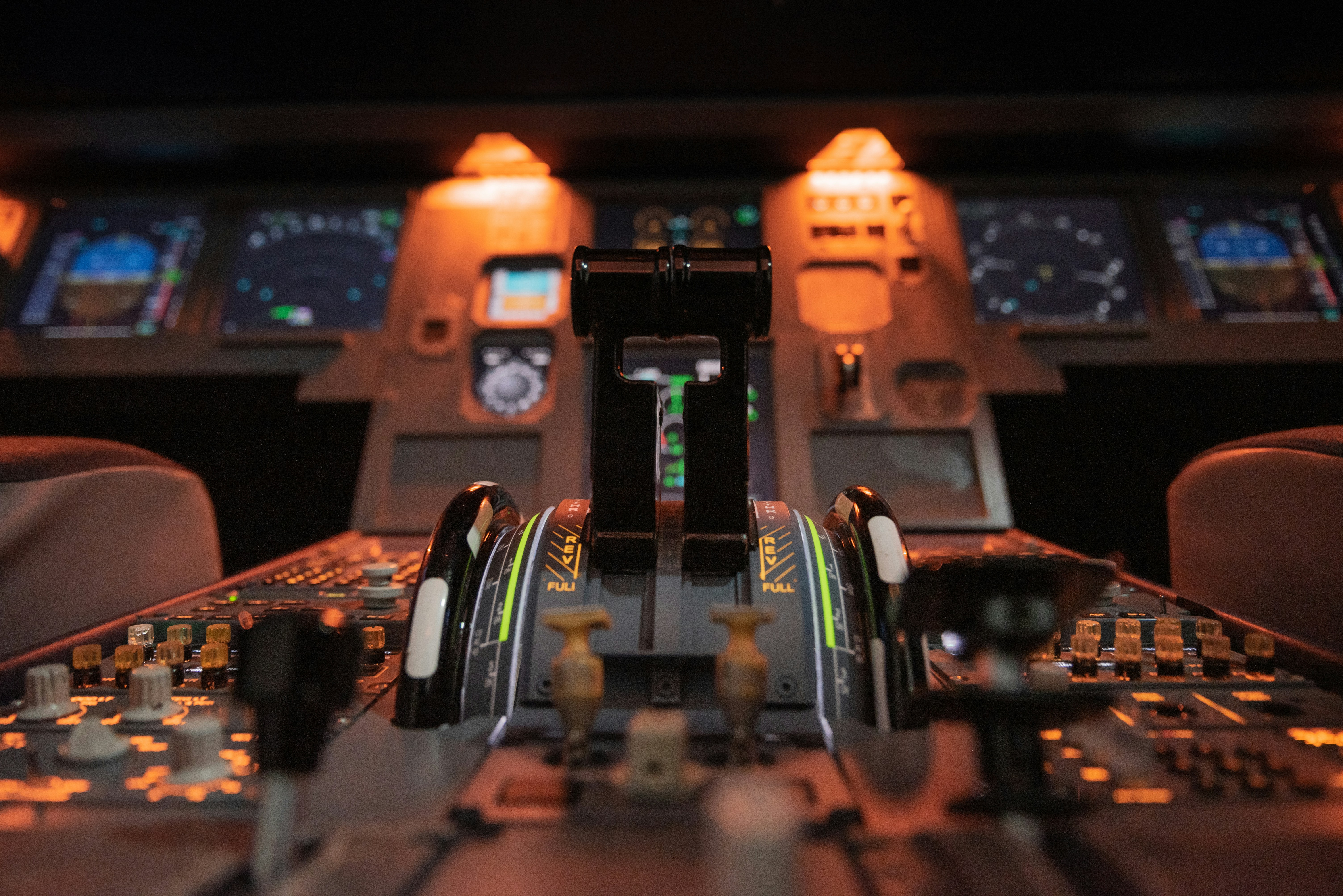 Cabine de aeronave — NDB Aviation, gestão aeronáutica e Diário de Bordo Eletrônico